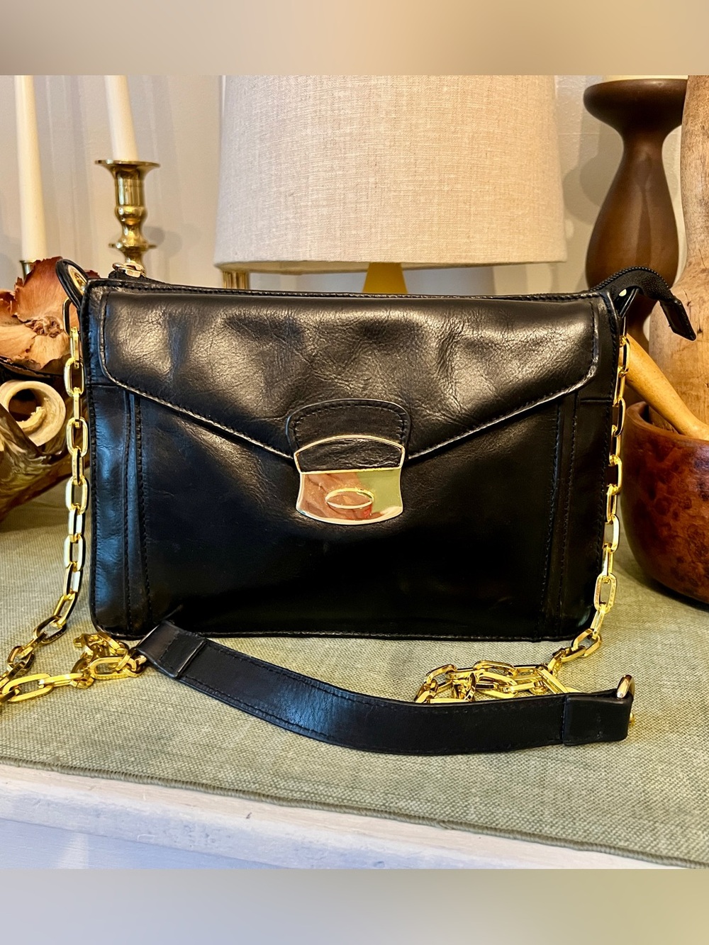 La Diva black  Leather Shoulder Bag with Gold Chain Accent
